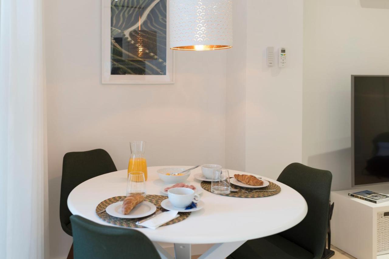 Heart Of D. Pedro Apartments III ポルト エクステリア 写真